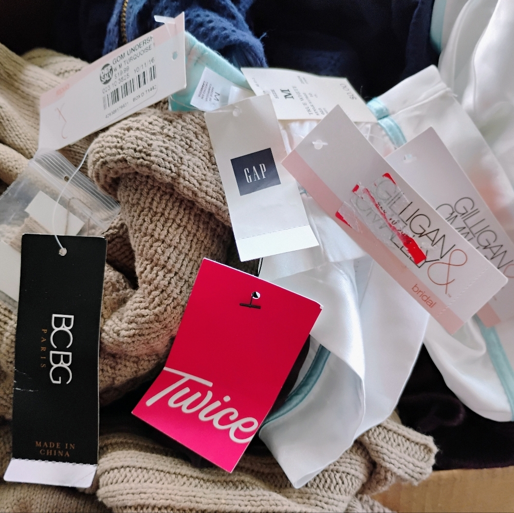 Last Chance Sale NWT Resellers Bundle, BCBG, Gap Etc